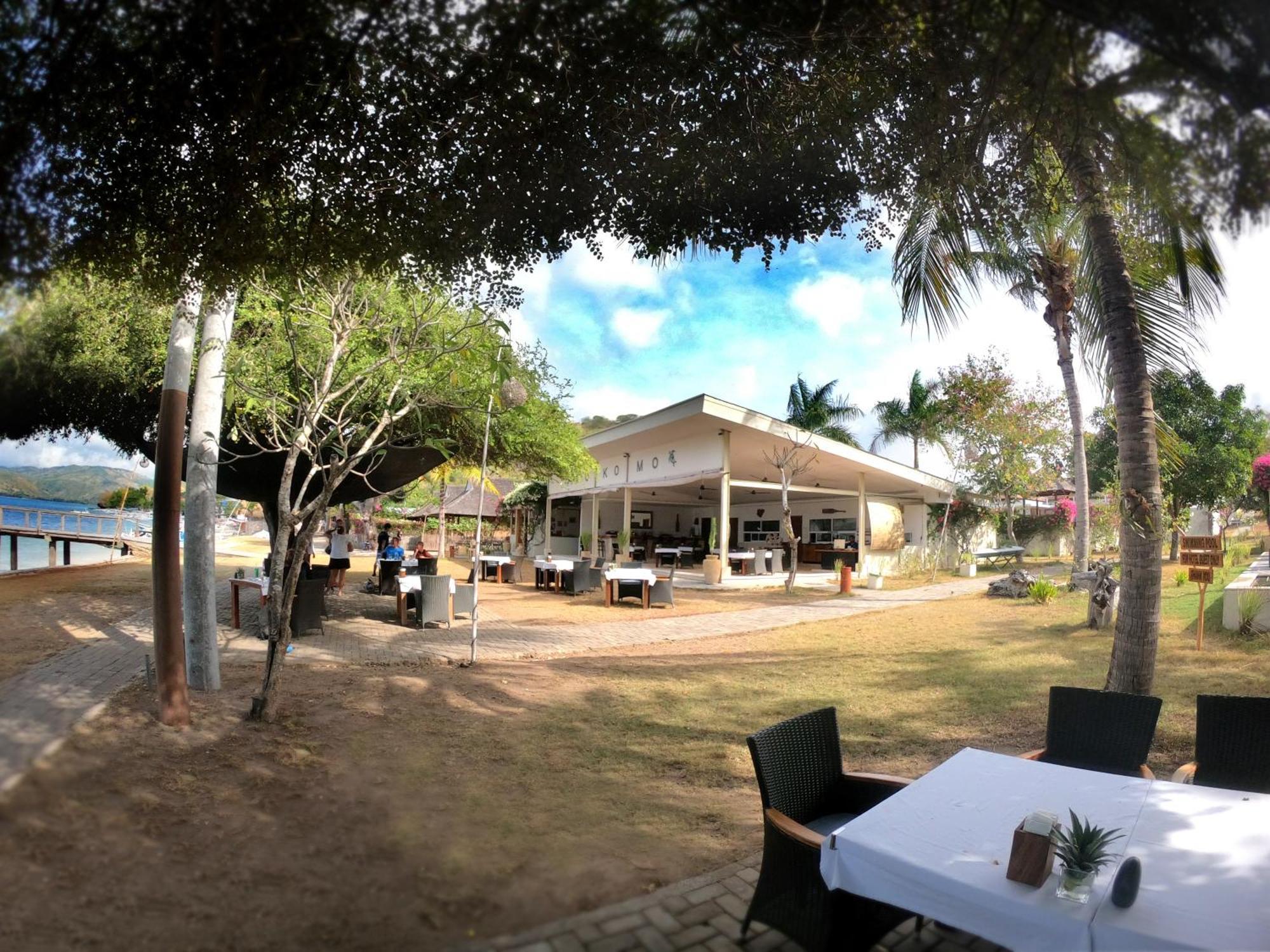 Kokomo Resort Gili Gede Exterior photo